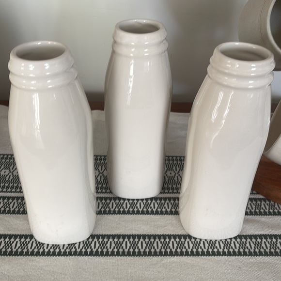RAE DUNN Milk Bottle Vase Set 🌷 - Picture 3 of 5